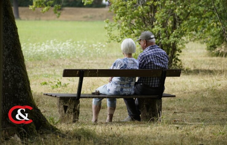 retiree-7390179